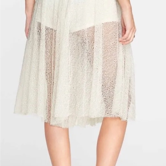 Free People Cream Lace High Waist Hot Shorts Sheer Skirt Size 4 Culottes - Picture 3 of 8